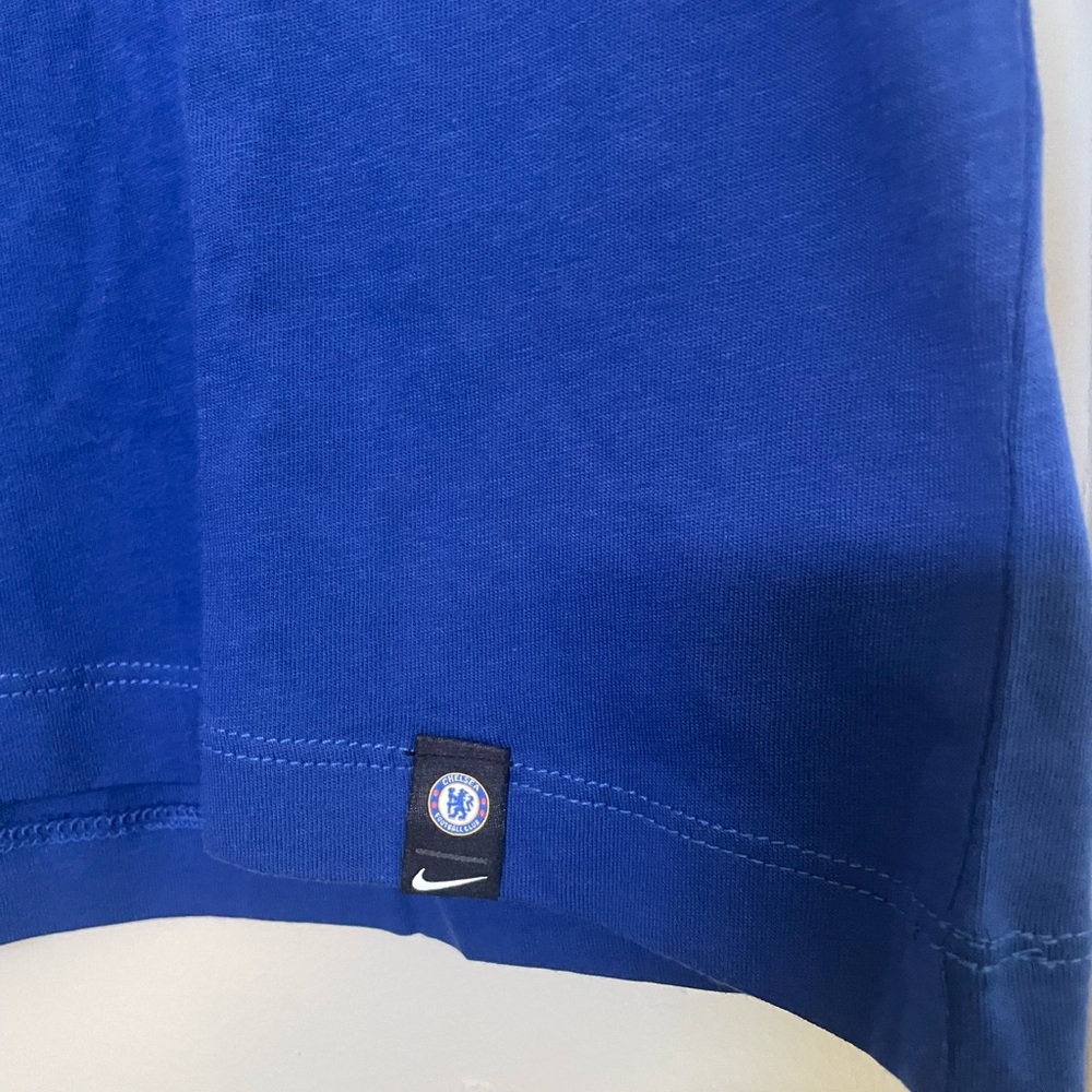 SIZE M NIKE CHELSEA FOOTBALL CLUB TEE - Picture 3 of 4